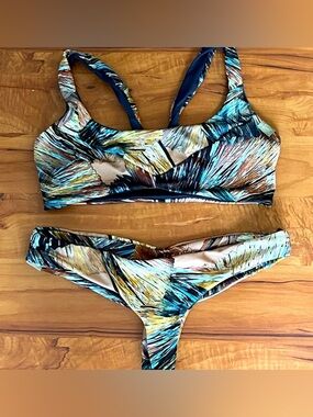 Shell Imsy set Margo top Drew bottom